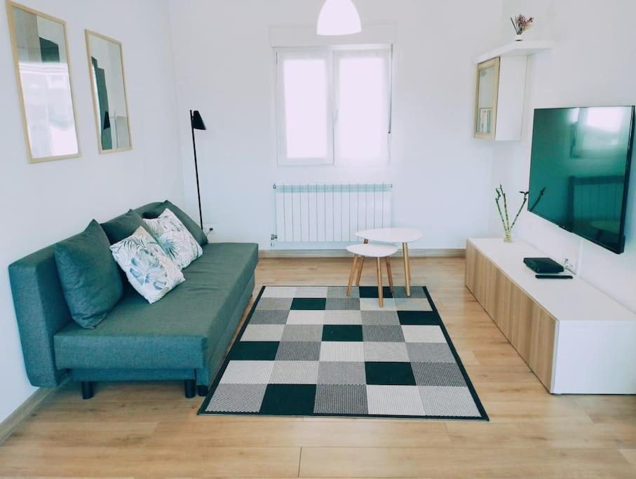 Precioso Apartamento En Pamplona Junto Al Centro Ngoại thất bức ảnh